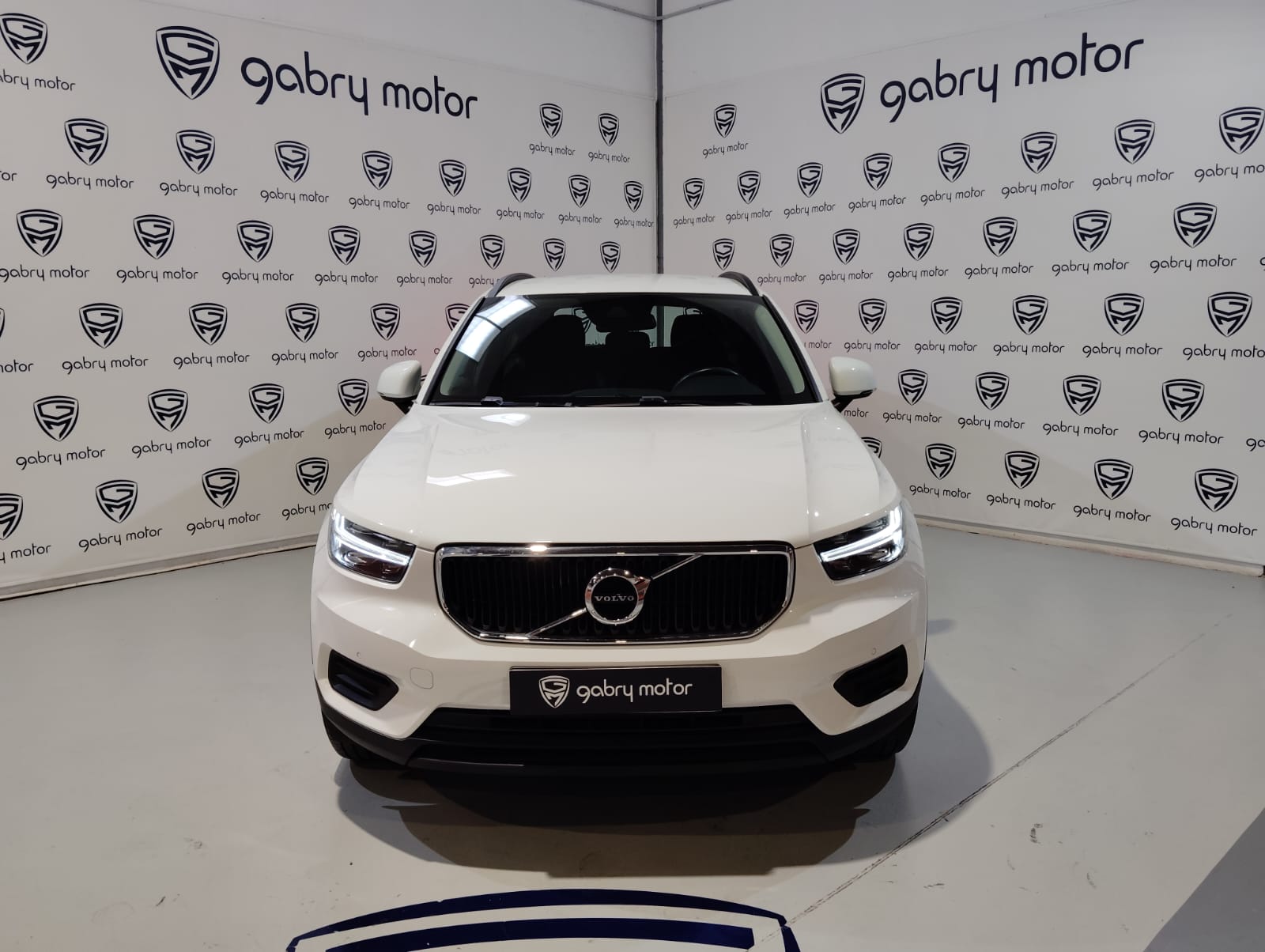 VOLVO XC40 T2 1.5 Bluehdi