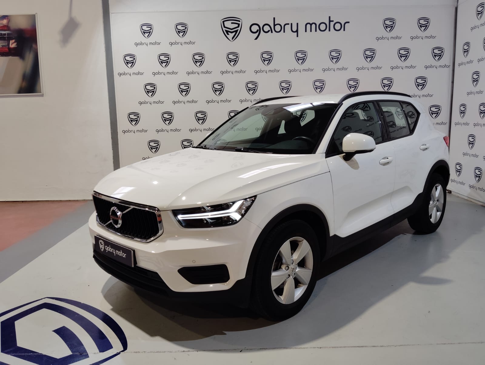 VOLVO XC40 T2 1.5 Bluehdi