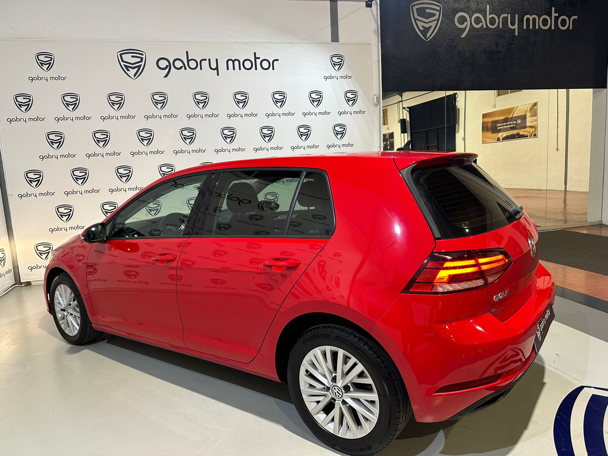 VOLKSWAGUEN GOLF 1.6 TDI